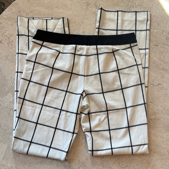 EXPRESS Editor 6R White and Black Grid Pattern plaid business casual Pants - Picture 3 of 5